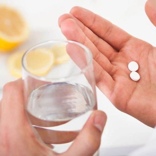 Oral sedation pill medication for dental anxiety treatment